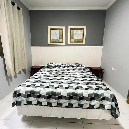 Apartamento lado praia reformado-2